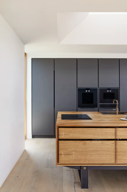 tisvilde-holiday-home-heartoak-light-oil-2-5m-300mm-30mm-architect-henning-larsen-photographer-hampus-berndtson-6